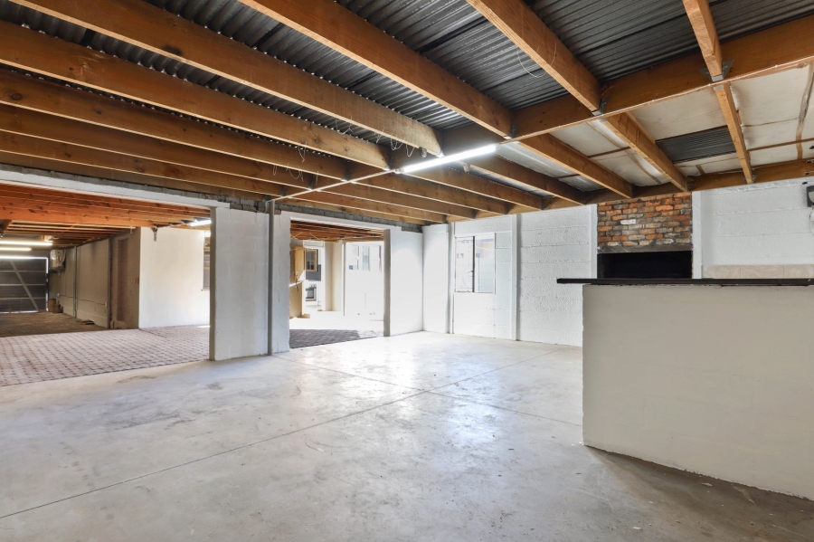 3 Bedroom Property for Sale in Glenlilly Western Cape